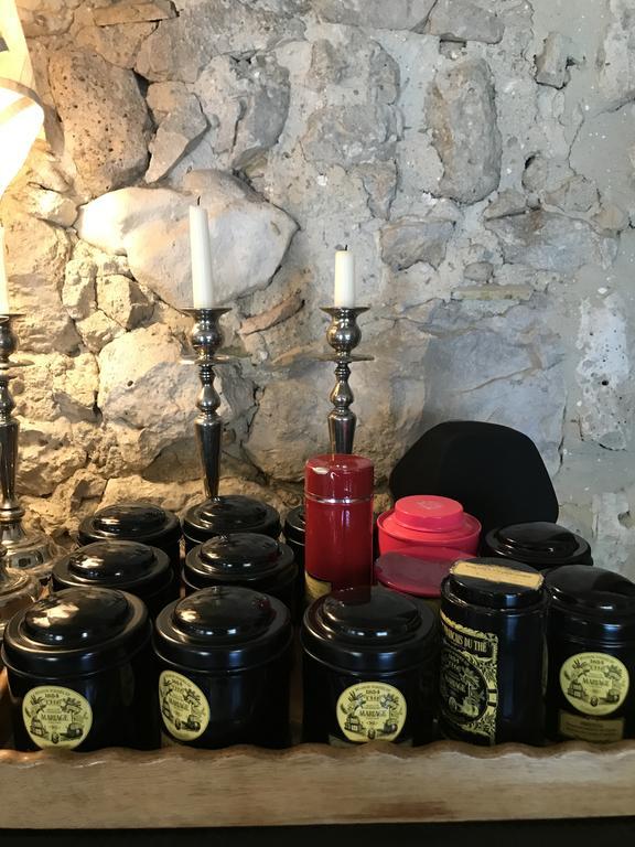 Le Tresor Des Templiers Hotel Malataverne Kültér fotó