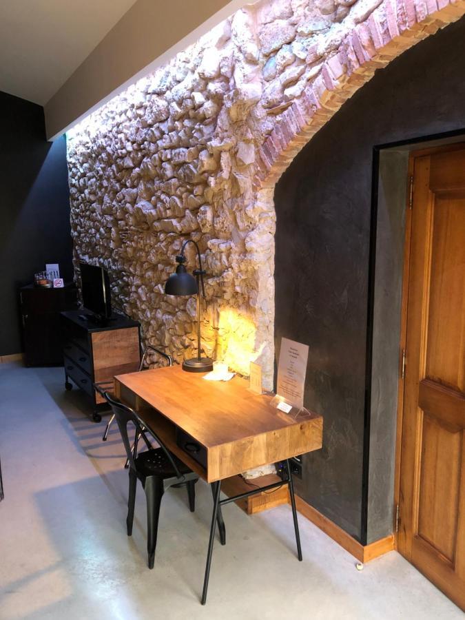Le Tresor Des Templiers Hotel Malataverne Kültér fotó